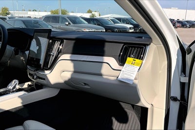 2027 Volvo XC60 B5 Ultra