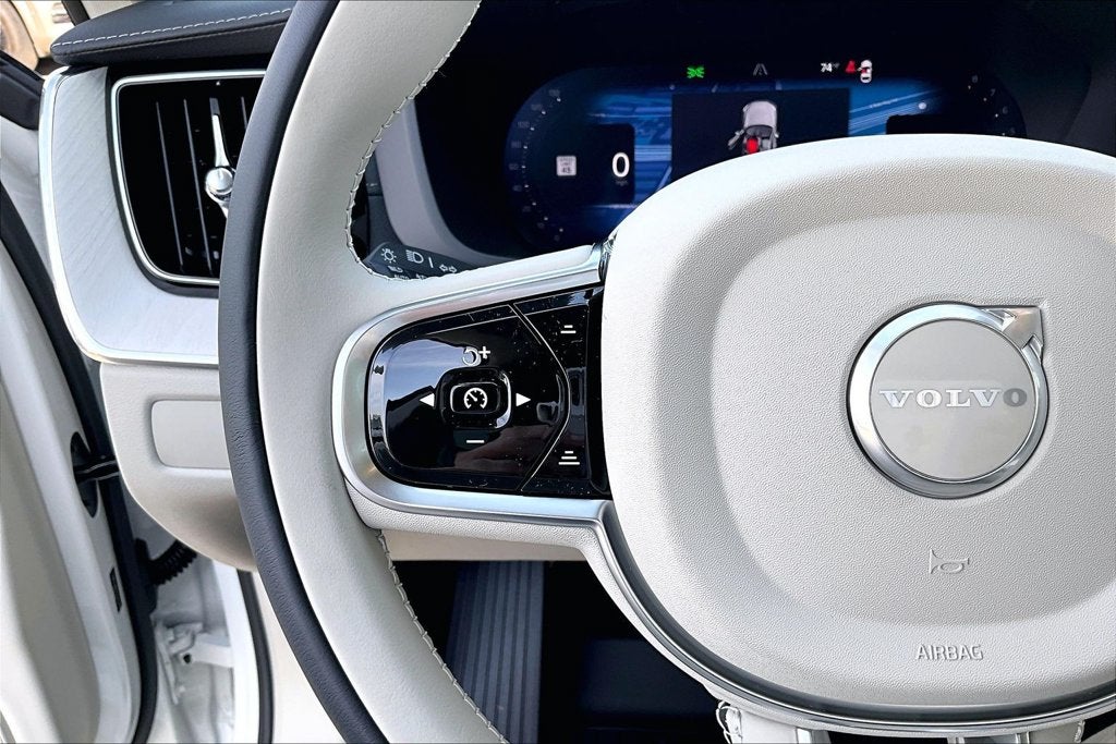 2027 Volvo XC60 B5 Ultra