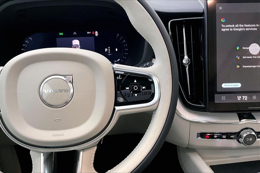 2027 Volvo XC60 B5 Ultra