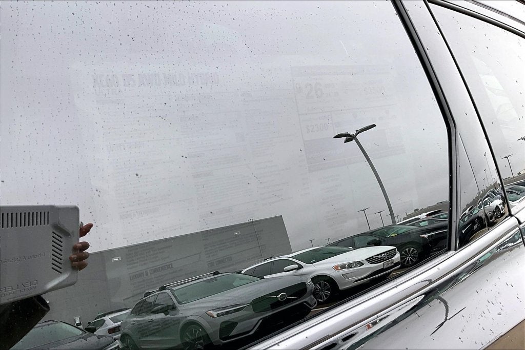 2027 Volvo XC60 B5 Ultra