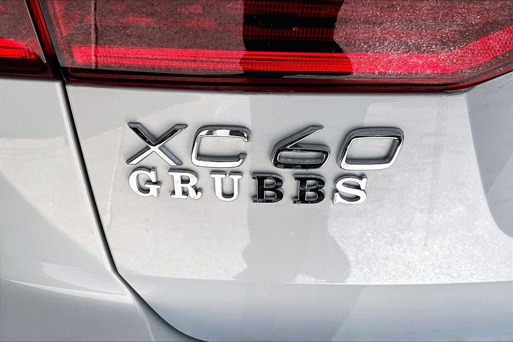 2027 Volvo XC60 B5 Ultra