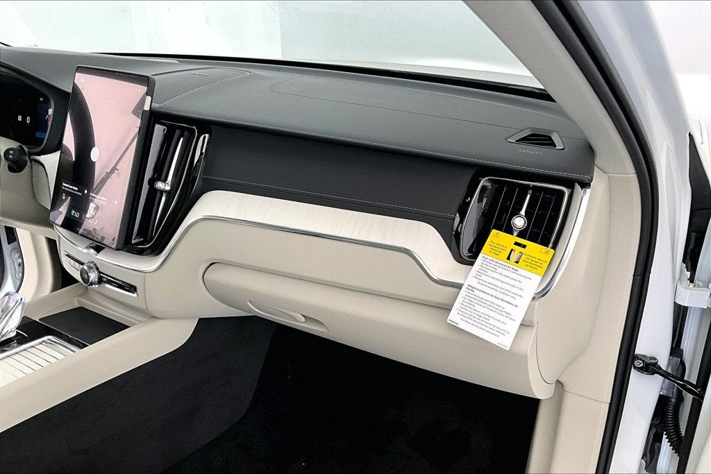2027 Volvo XC60 B5 Ultra