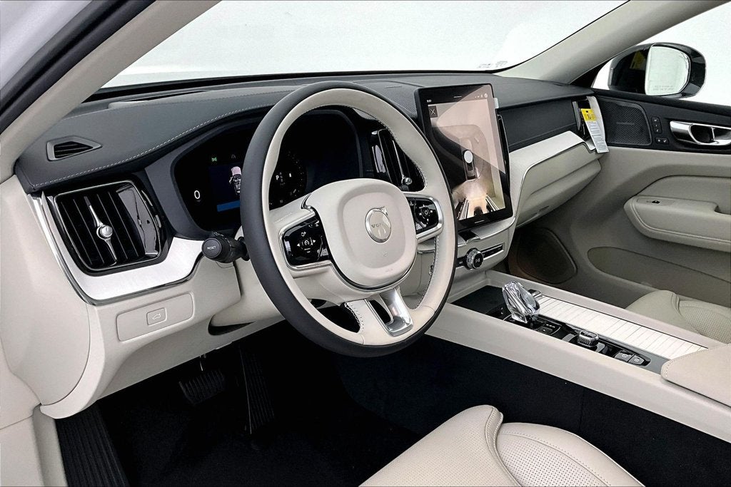 2027 Volvo XC60 B5 Ultra