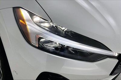 2027 Volvo XC60 B5 Ultra