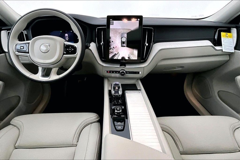 2027 Volvo XC60 B5 Ultra