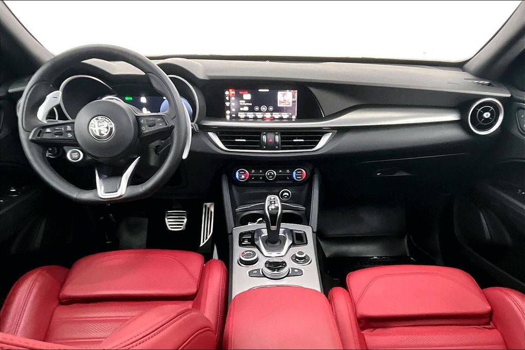 2025 Alfa Romeo Stelvio Veloce