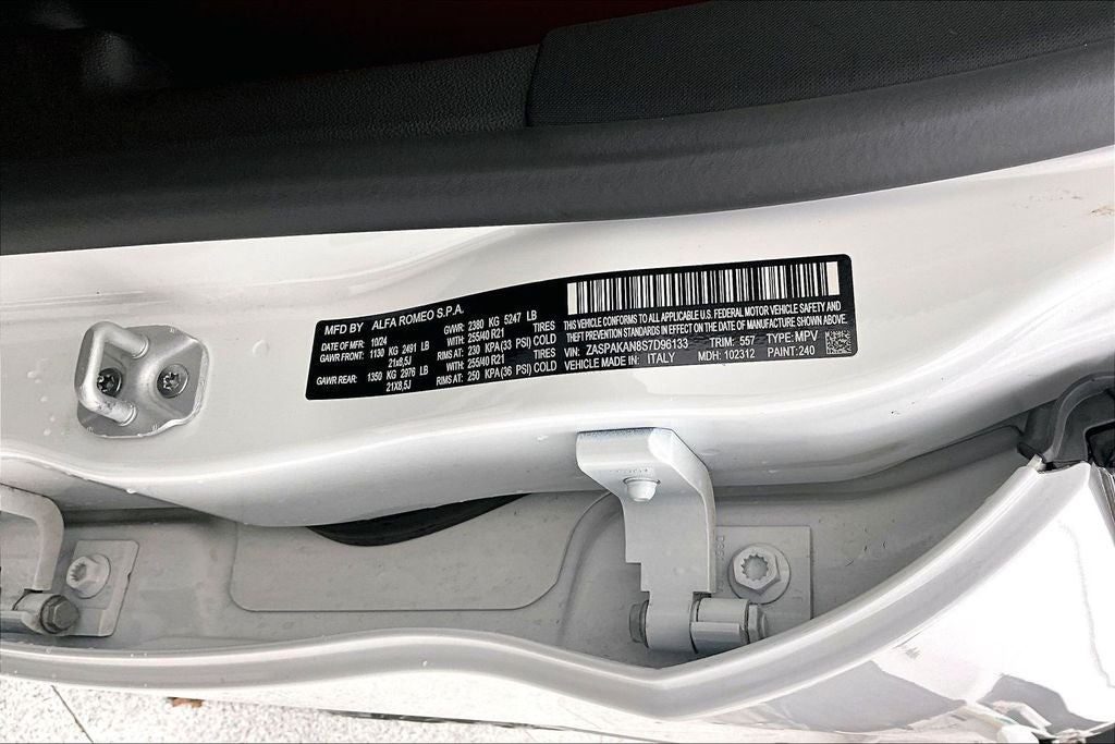 2025 Alfa Romeo Stelvio Veloce