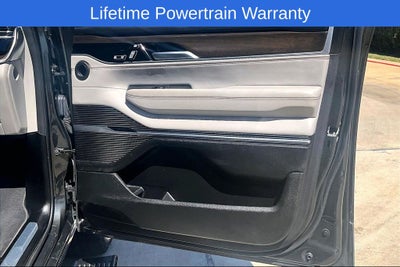 2023 Jeep Grand Wagoneer Base