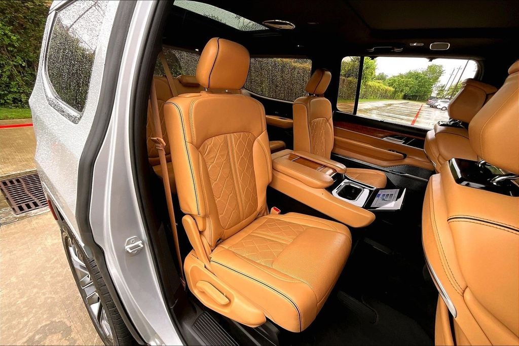 2023 Jeep Grand Wagoneer Series III