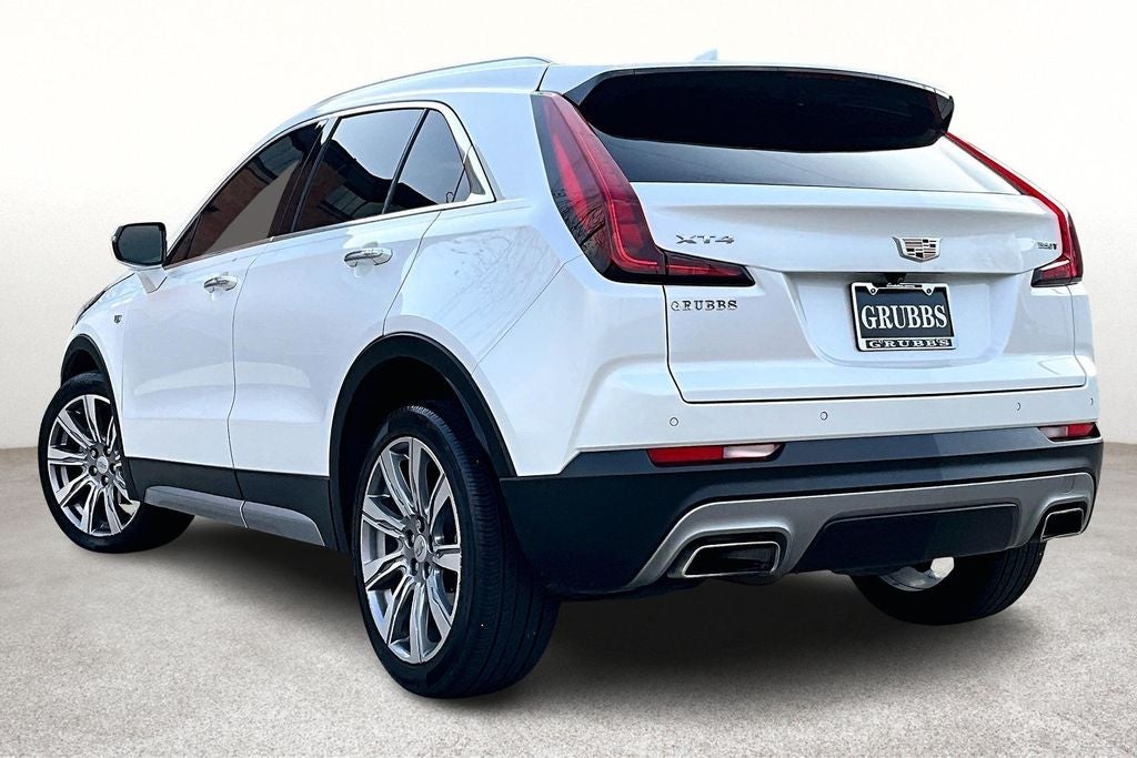 2022 Cadillac XT4 Premium Luxury