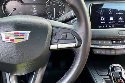 2022 Cadillac XT4 Premium Luxury