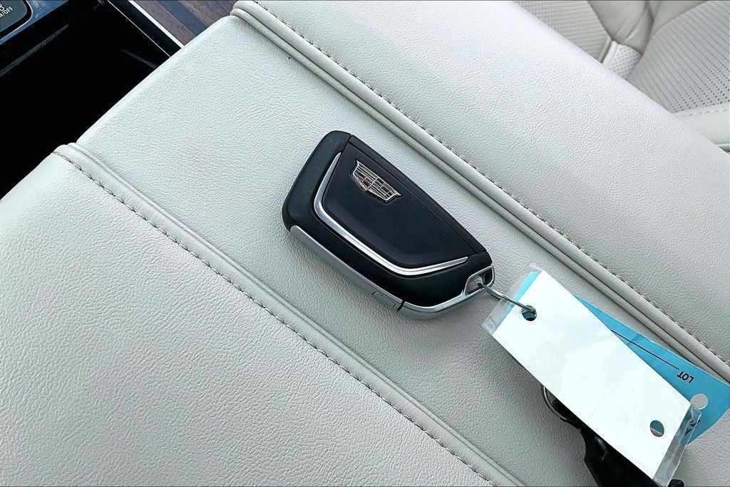 2025 Cadillac Escalade Sport Platinum