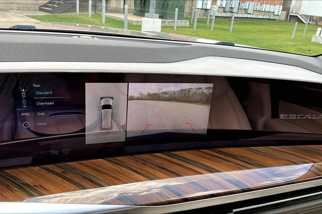 2025 Cadillac Escalade Sport Platinum