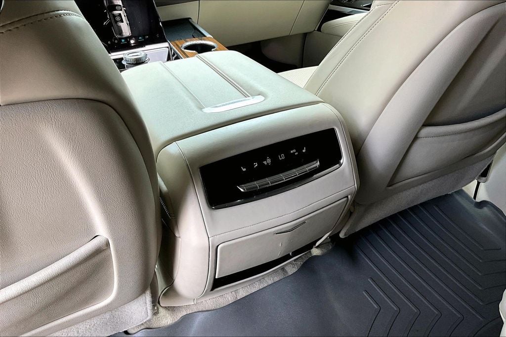 2025 Cadillac Escalade Sport Platinum