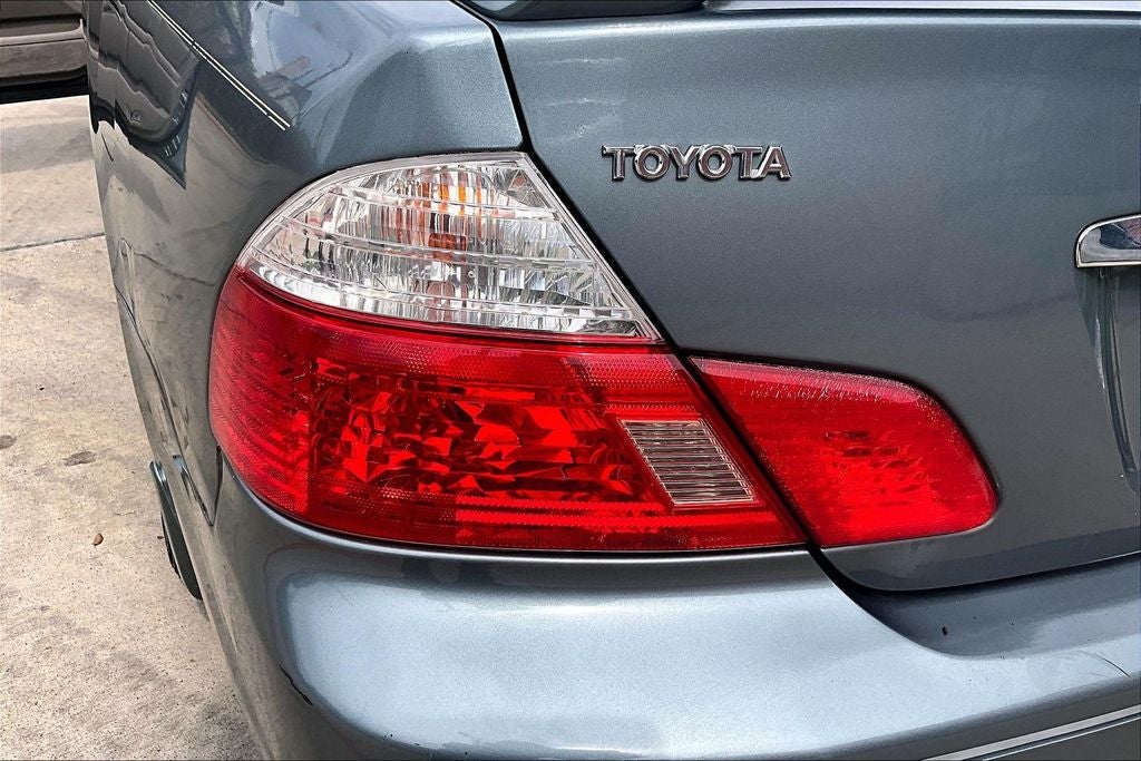 2004 Toyota Avalon XLS