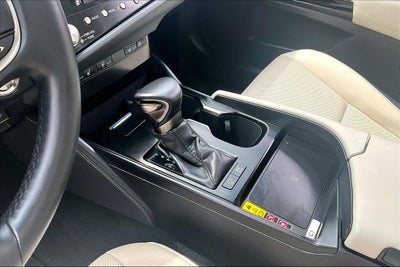 2025 Lexus ES 300h