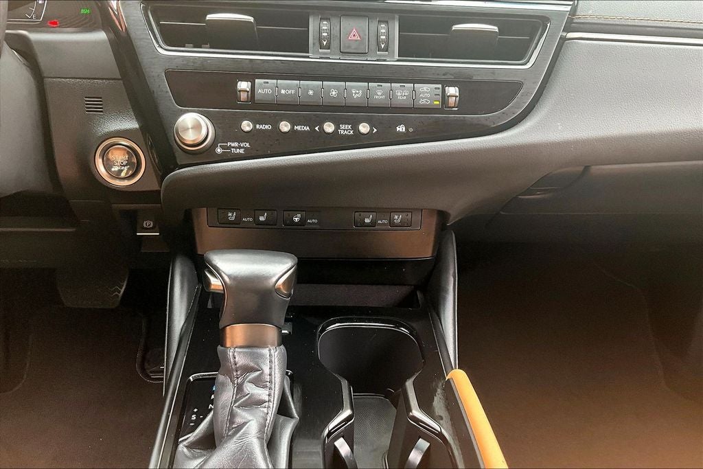 2025 Lexus ES 350