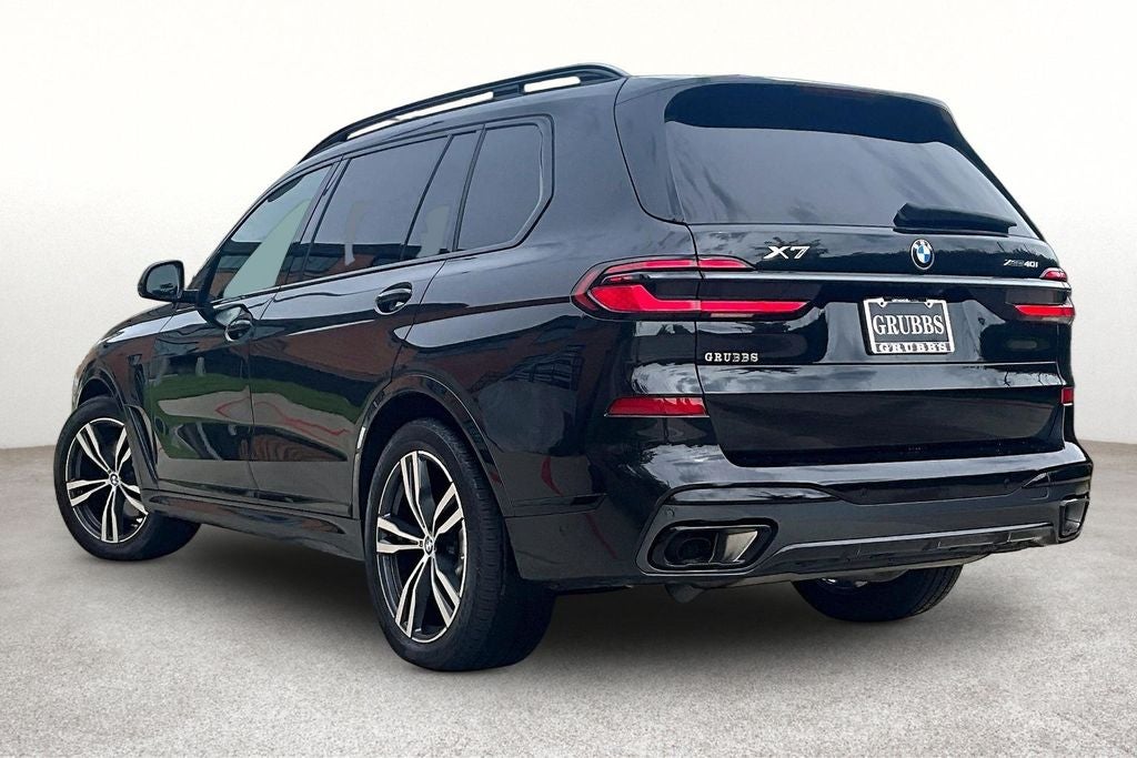 2025 BMW X7 xDrive40i