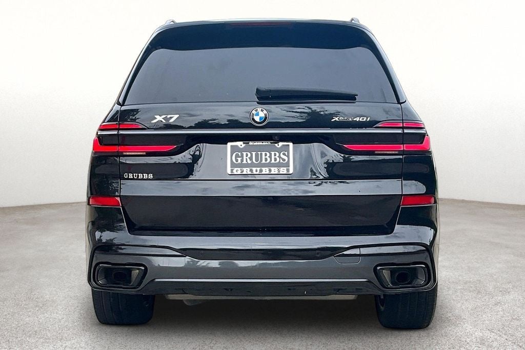 2025 BMW X7 xDrive40i