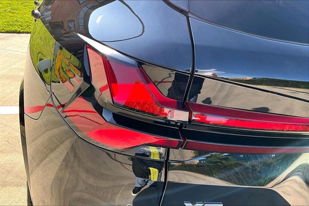 2024 BMW X5 M60i