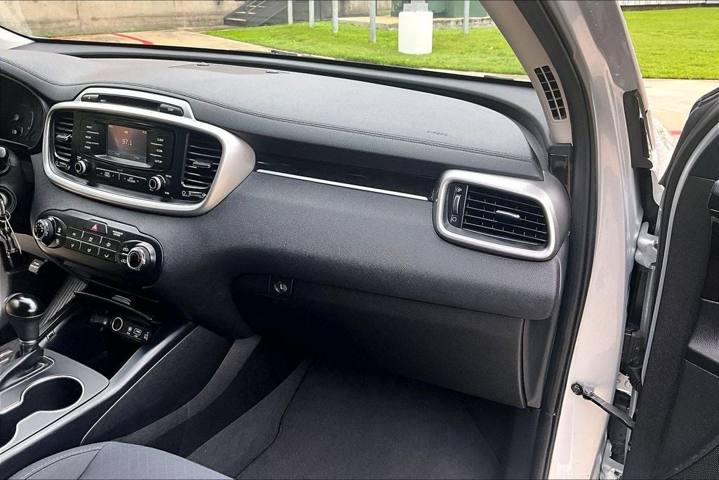 2018 Kia Sorento L