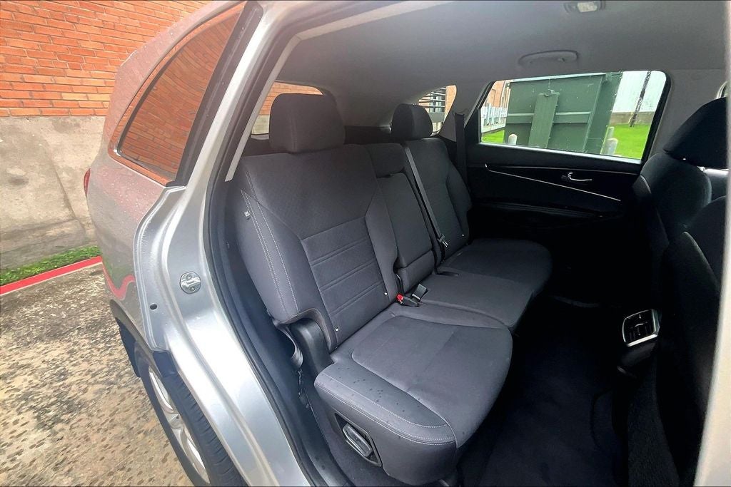 2018 Kia Sorento L