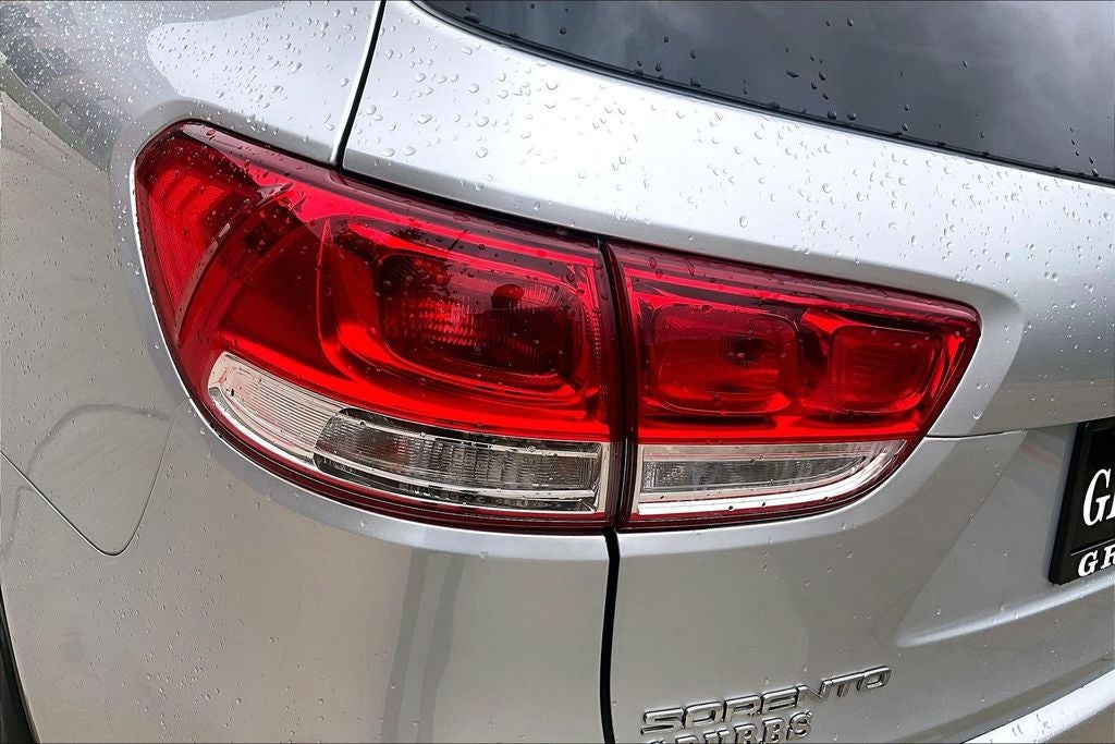 2018 Kia Sorento L