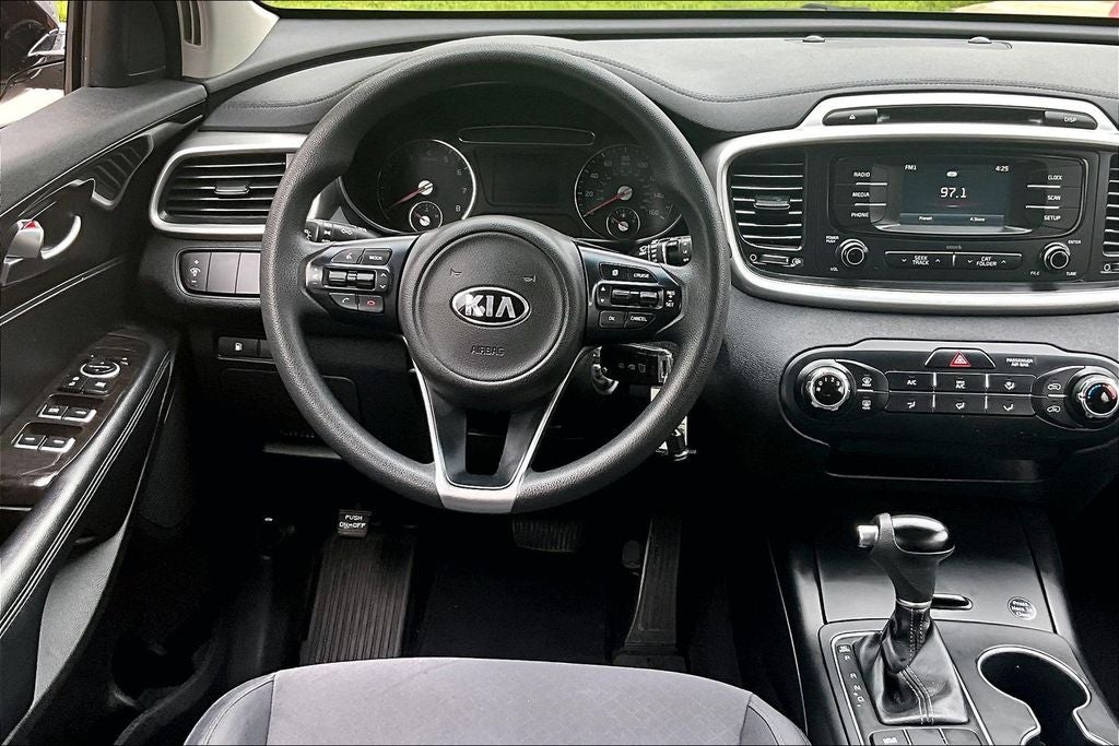 2018 Kia Sorento L