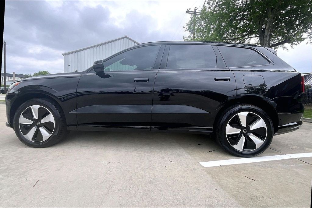 2026 Volvo EX90 Twin Motor Plus 6-Seater