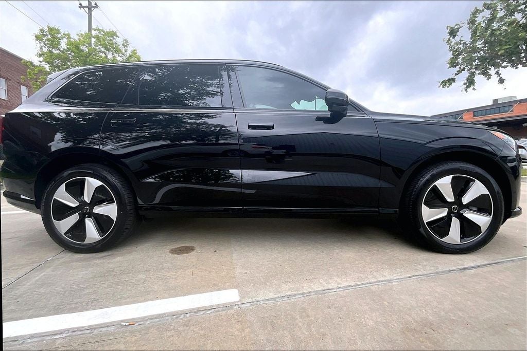2026 Volvo EX90 Twin Motor Plus 6-Seater