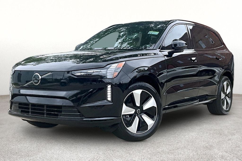 2026 Volvo EX90 Twin Motor Plus 6-Seater