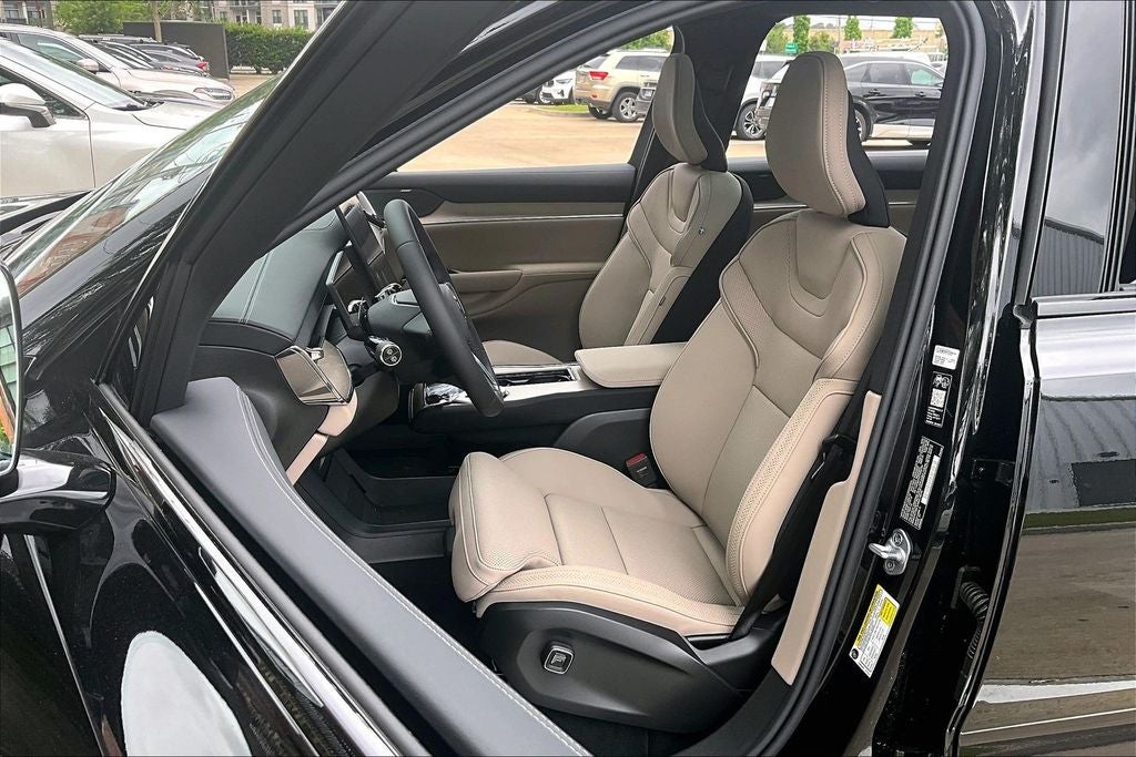 2026 Volvo EX90 Twin Motor Plus 6-Seater