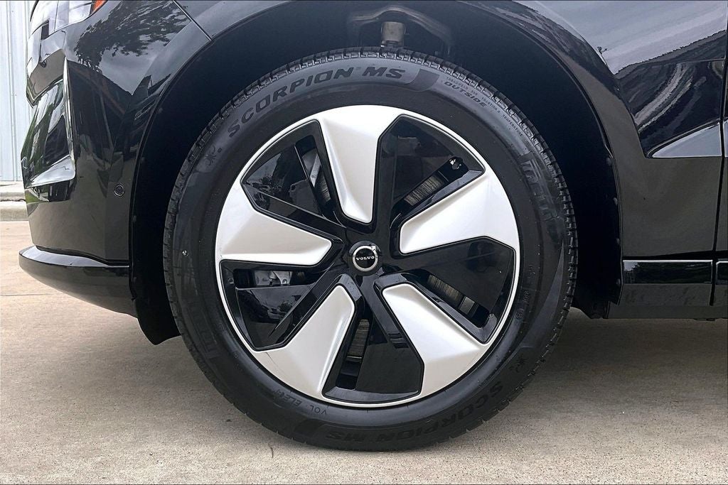 2026 Volvo EX90 Twin Motor Plus 6-Seater