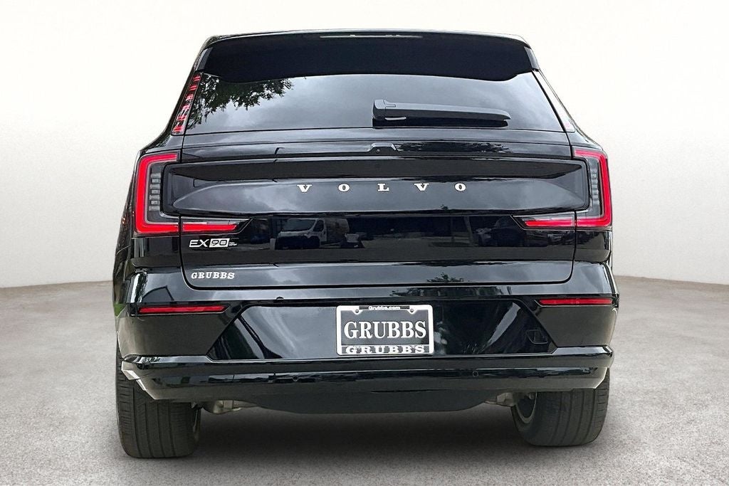 2026 Volvo EX90 Twin Motor Plus 6-Seater