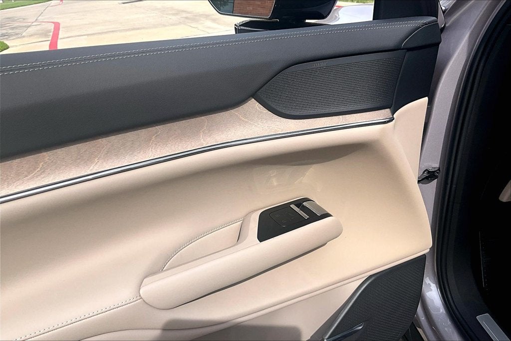 2026 Volvo EX90 Twin Motor Plus 6-Seater
