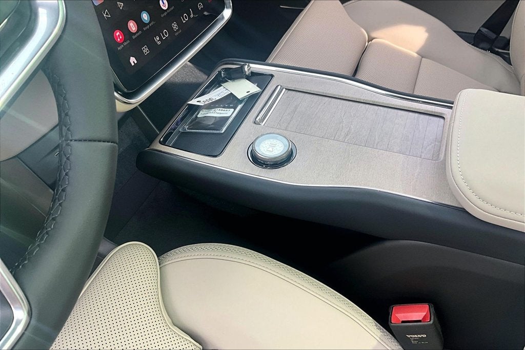 2026 Volvo EX90 Twin Motor Plus 6-Seater