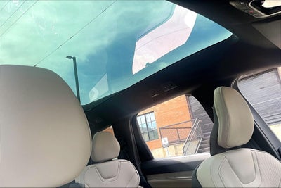 2026 Volvo EX90 Twin Motor Plus 6-Seater