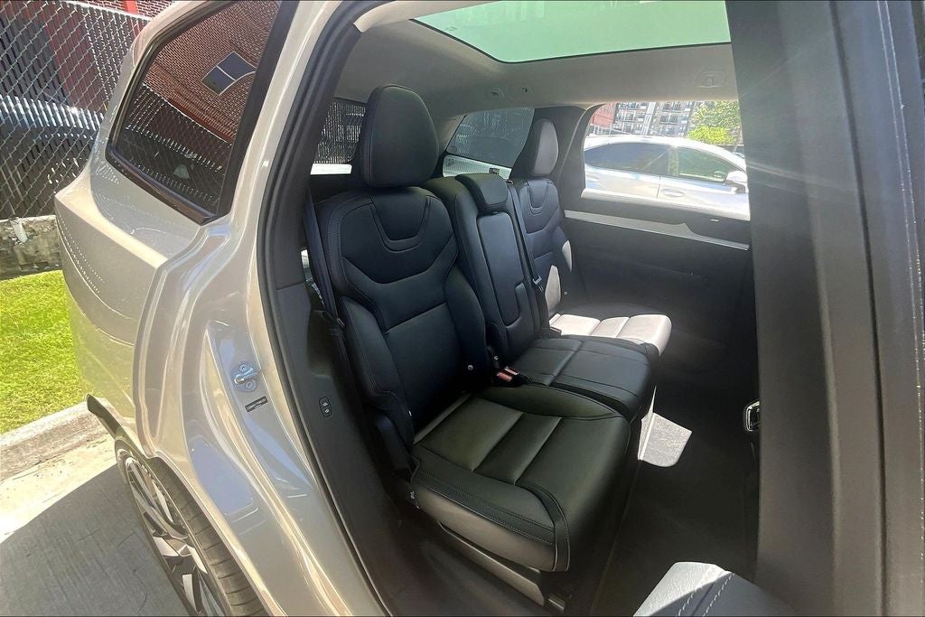 2026 Volvo EX90 Twin Motor Ultra 7-Seater