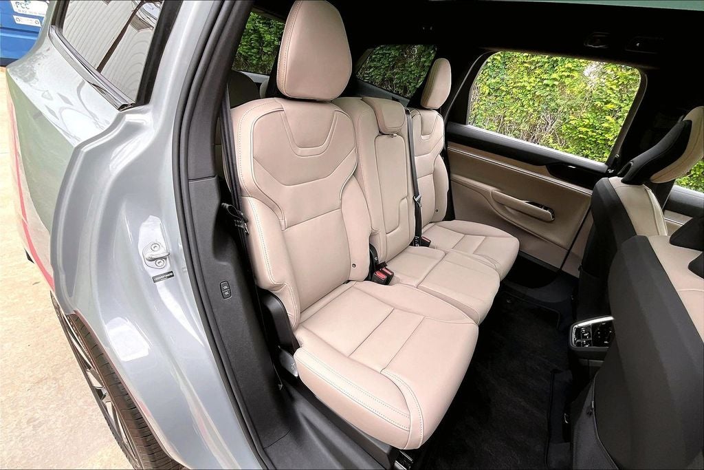 2026 Volvo EX90 Plus
