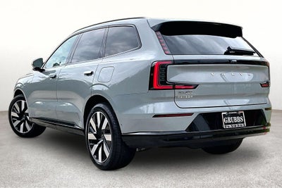 2026 Volvo EX90 Plus