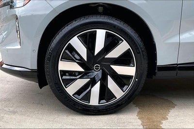 2026 Volvo EX90 Plus