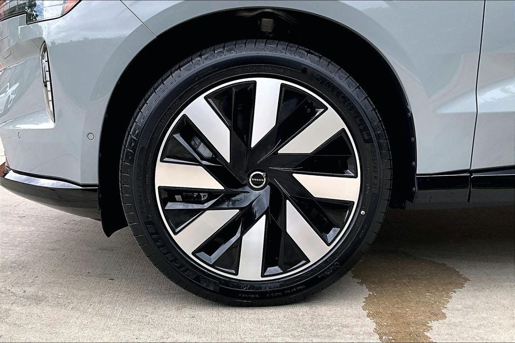 2026 Volvo EX90 Plus