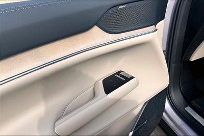 2026 Volvo EX90 Plus