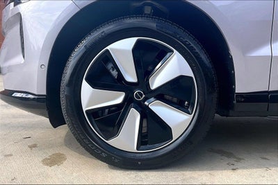 2026 Volvo EX90 Plus
