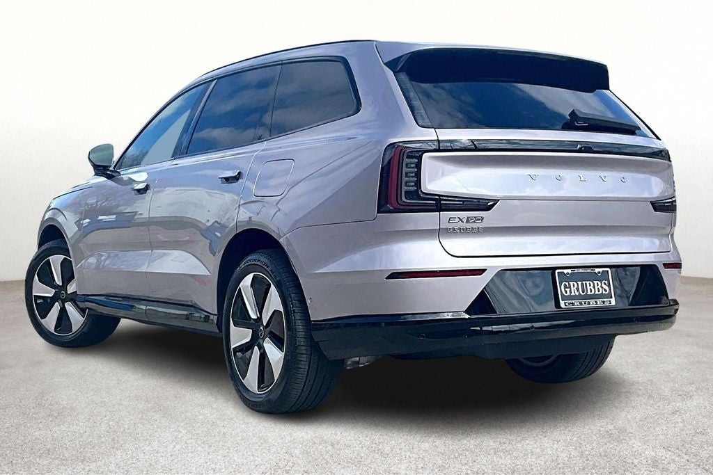 2026 Volvo EX90 Plus