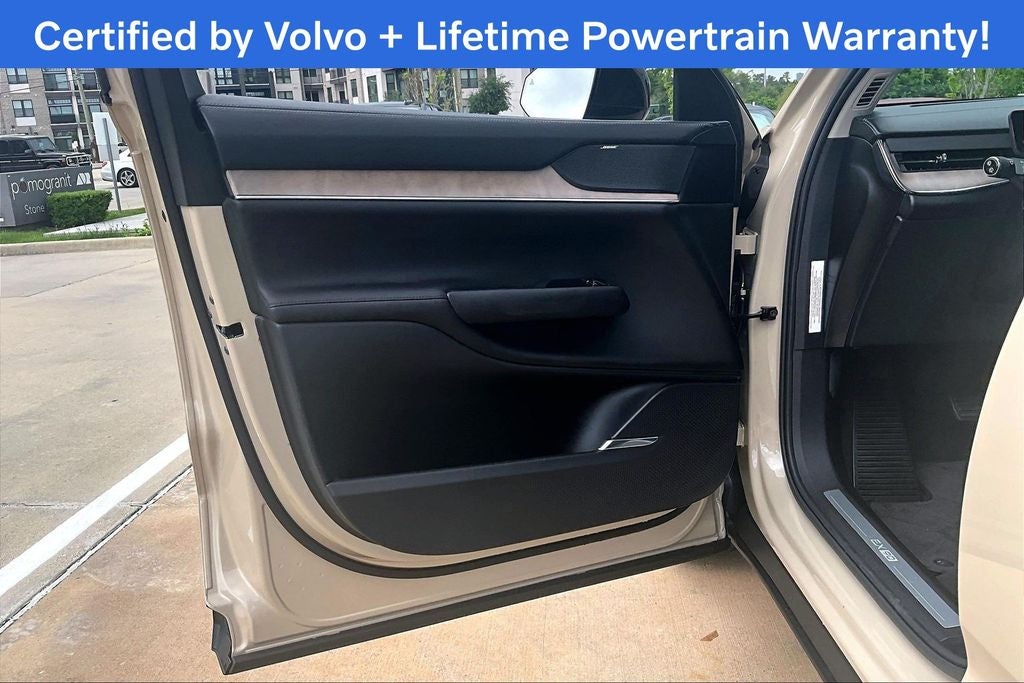 2025 Volvo EX90 Twin Motor Performance Plus 7-Seater