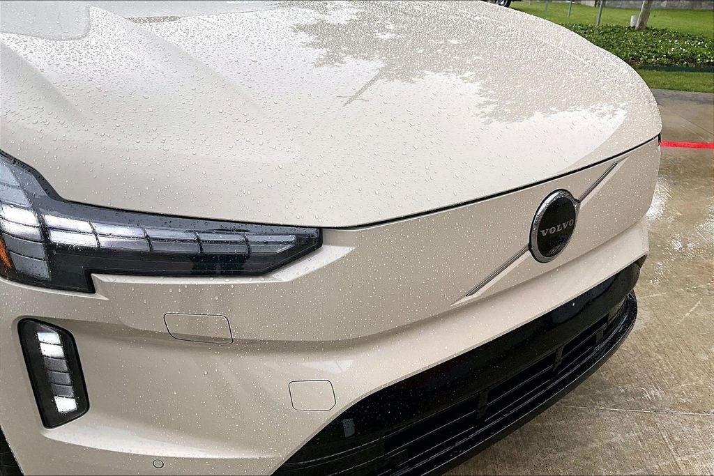 2025 Volvo EX90 Twin Motor Performance Ultra 7-Seater