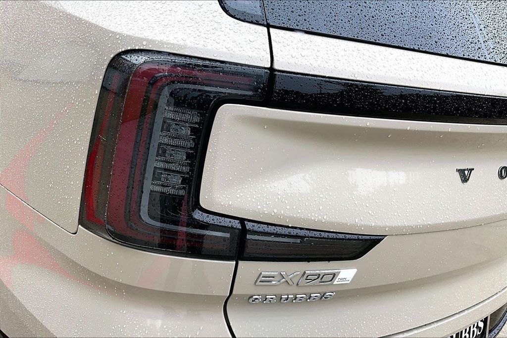 2025 Volvo EX90 Twin Motor Performance Ultra 7-Seater