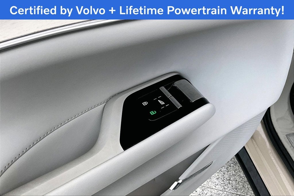2025 Volvo EX90 Twin Motor Plus 6-Seater