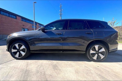 2025 Volvo EX90 Twin Motor Plus 7-Seater